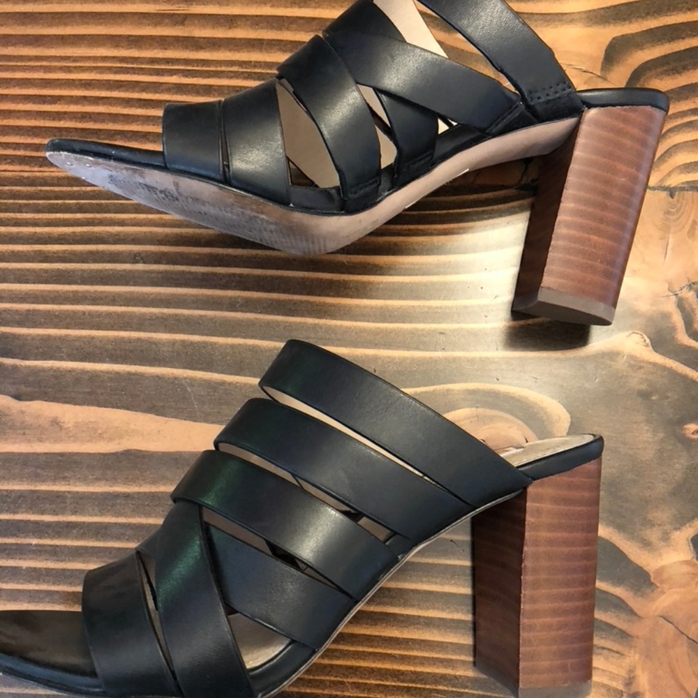 Louise et Cie Black Leather strappy sandals